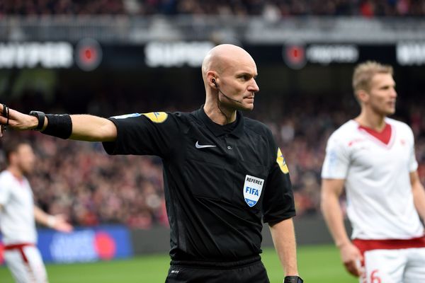 L'arbitre Tony Chapron, en novembre 2016.