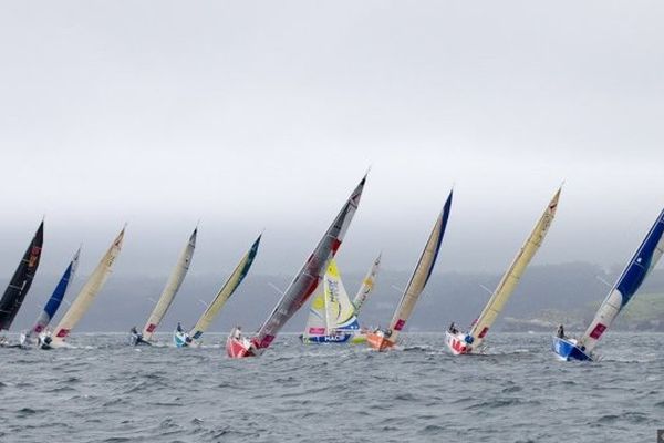 Départ de la 3e étape de la Solitaire du Figaro entre Gijon et Roscoff.