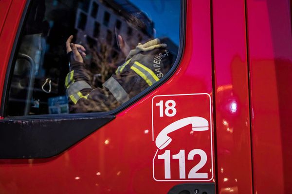 Lorsque les pompiers ont été appelés, la maison était déjà calcinée. Image d'illustration.