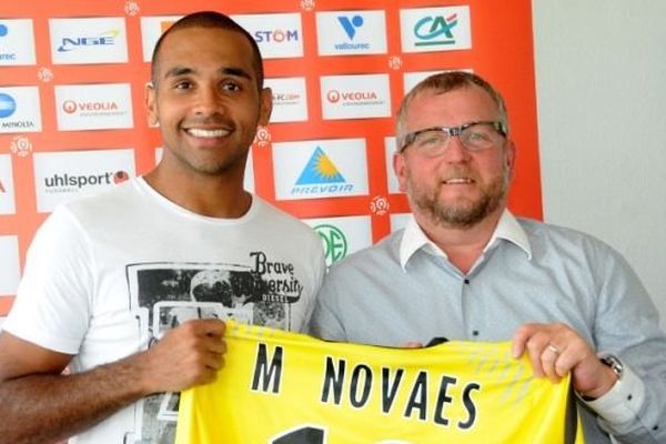 Magno Macedo Novaes et Jean-Raymond Legrand.