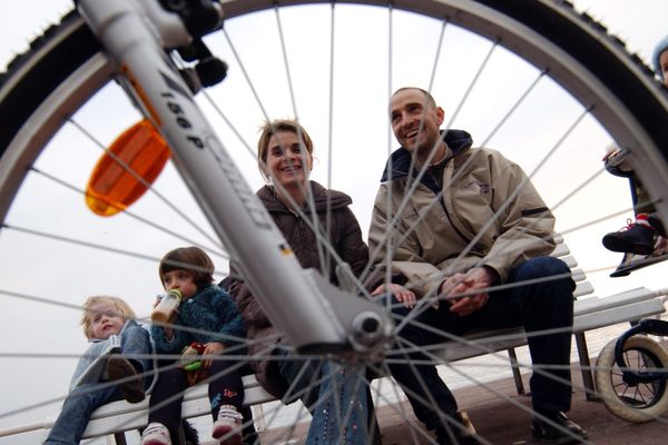 Jérôme Chiotti en famille à Nice, en 2004