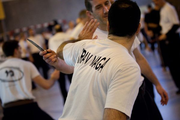 Des stages d'initiation de krav-maga sont organisés un peu partout en France, comme ici à Paris en 2010.