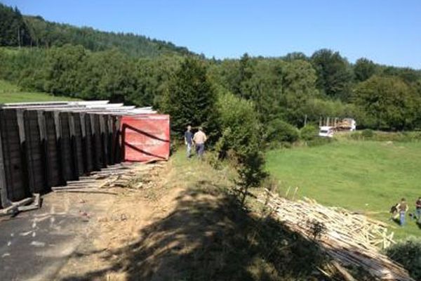 Camion accidenté sur D940 au lieu-dit le Bonhomme de Lombre