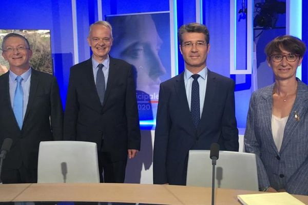 Les candidats pour l’élection municipale à Montluçon sur le plateau de France 3 Auvergne : Frédéric Kott, Joseph Roudillon, Frédéric Laporte et Sylvie Sartirano.