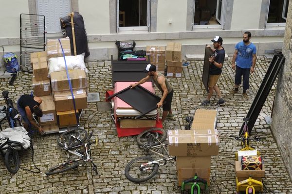 Un appartement F5 déménagé à vélo dernièrement à Besançon