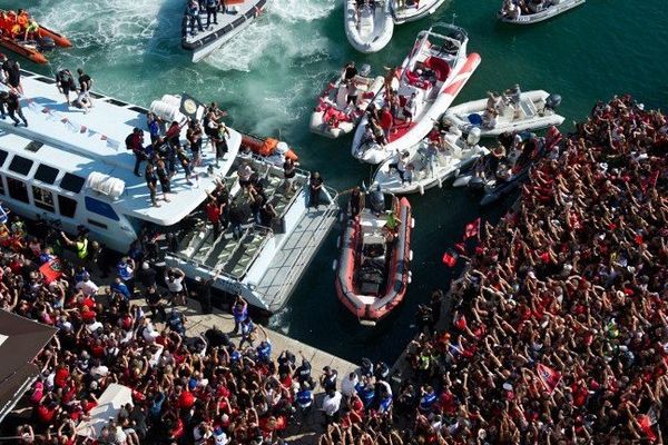 Les images de la fête à Toulon pour le retour des joueurs du RCT après leur victoire européenne, un des articles les plus consultés sur notre site en 2014.