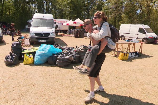 La fin de la rave-party à Voillans.