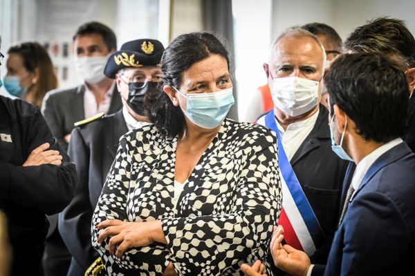 La ministre de l'Enseignement supérieur Frédérique Vidal en visite à Fort Vauban, pour découvrir les travaux d'extension du site universitaire nîmois.