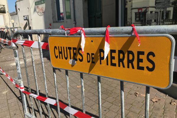  À Saumur, bloc de tuffeau est tombé sur le trottoir