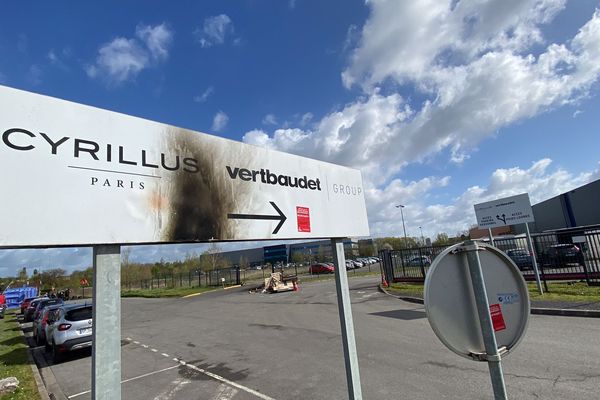 Le site Vertbaudet de Marquette-lez-Lille, où un piquet de grève perdure depuis le 20 mars.