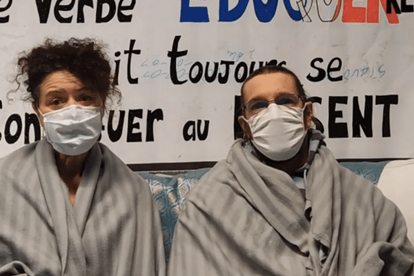 Pour leur 10ème jour de leur grève de la faim, Leila et Pierre expliquent ce qu'est une cité éducative, la réponse apportée par l'institution aux difficultés rencontrées par les écoles et notre collège. 