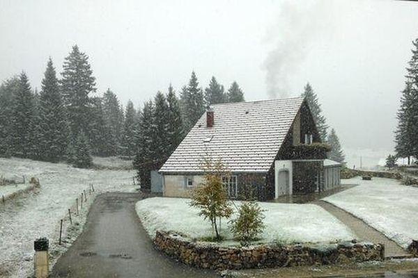 Première neige à Chapelle des Bois (25)