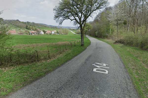 L'accident s'est produit sur la D14, entre Neuwiller-lès-Saverne et Weiterswiller.