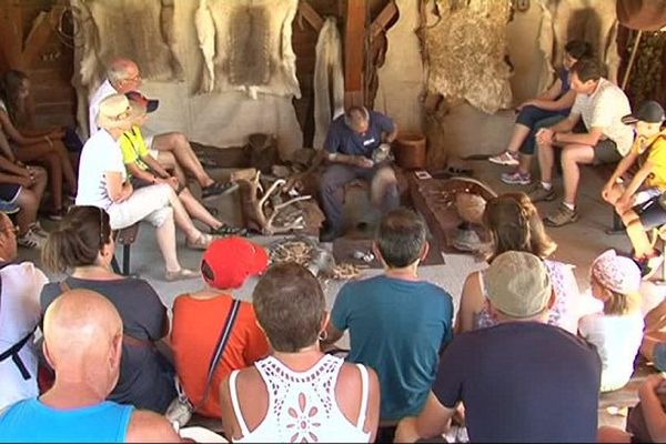 60.000 visiteurs participent chaque année aux ateliers proposés par le Parc de la préhistoire de Tarascon