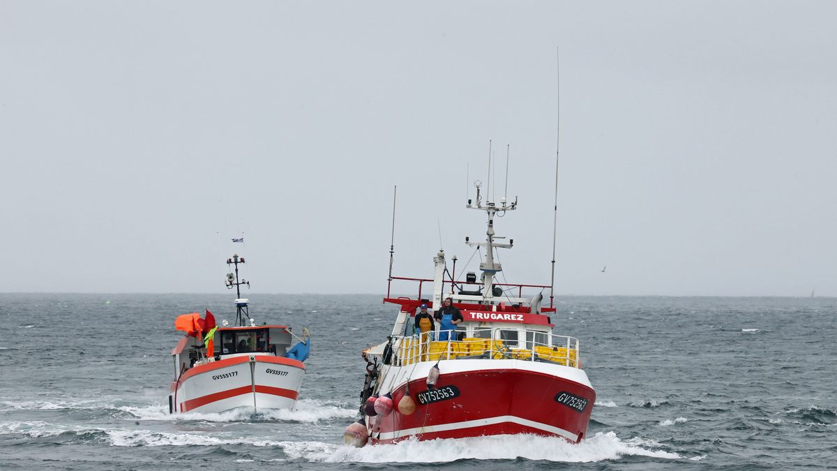 Préfet du Calvados - [⚠️ 𝐏𝐄𝐂𝐇𝐄 𝐀 𝐋'𝐀𝐈𝐌𝐀𝐍𝐓  ATTENTION DANGER]  Ferraille, objets et parfois obus ou grenades… De plus en plus de  pêcheurs à l'aimant arpentent les cours d'eau du #Calvados.