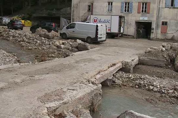 Saint-Étienne-de-Gourgas, dans l'Hérault, a été particulièrement touchée par les inondations de septembre dernier - 20 novembre 2015