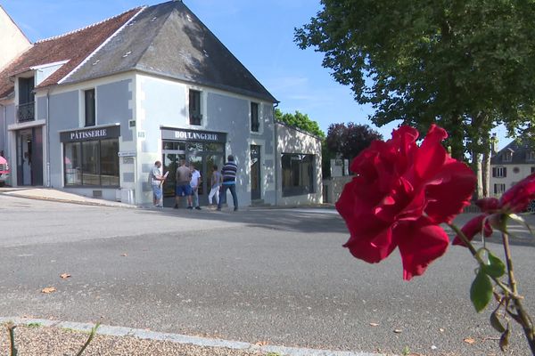 A Arnac-la-Poste en Haute-Vienne, la reprise de la boulangerie rachetée par la mairie a redonné le sourire aux habitants