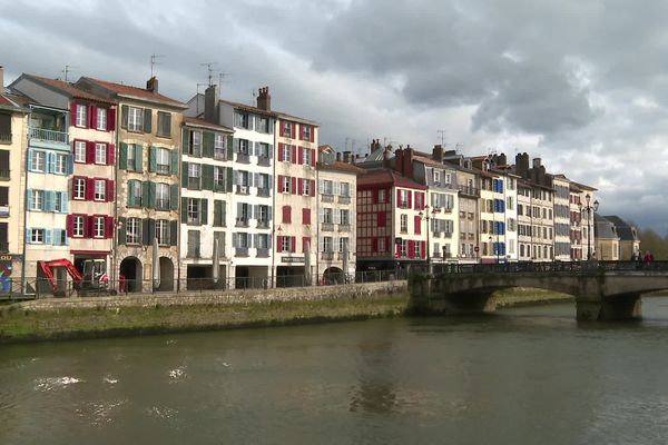 Un avenir incertain pour certains réfugiés basques installés en France depuis plusieurs années.