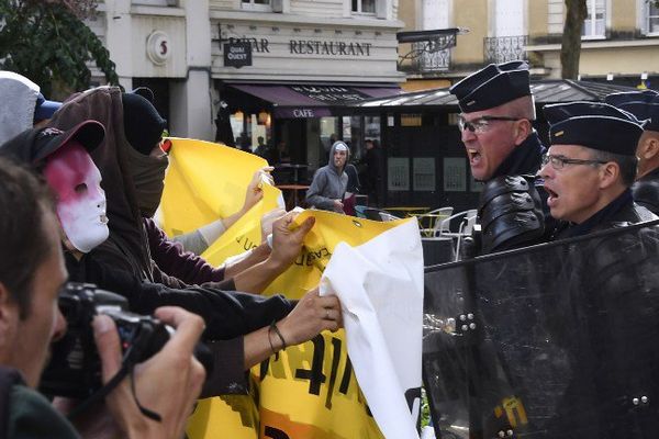 Le 15 septembre 2016, tensions entre manifestants et policiers à Rennes, pendant une manifestation anti loi-travail