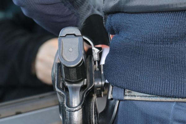 Un policier aurait tiré sur un individu en refus d'obtempérer dans la commune de La Sentinelle, à côté de Valenciennes.