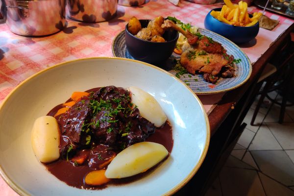 Alain Fontaine met en avant la cuisine traditionnelle française comme l'"ADN culinaire du bistrot".