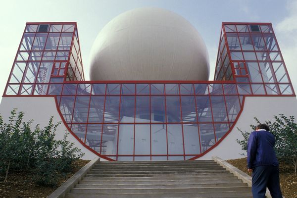 Le Futuroscope demeure le site de loisirs le plus visité du Poitou-Charentes