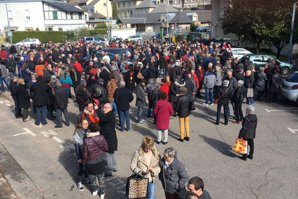 Environ 250 personnes ont participé à un rassemblement anti-fasciste ce samedi 17 mars à Tulle.