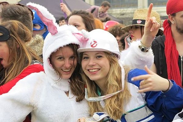 Bonne ambiance pour la 16ème édition du carnaval des étudiants de Caen