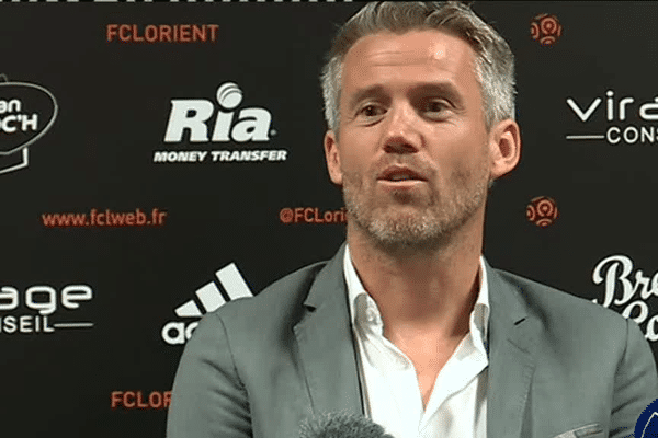 Mickaël Landreau, entraîneur du FC Lorient, lors de sa première conférence de presse le mardi 6 juin 2017.