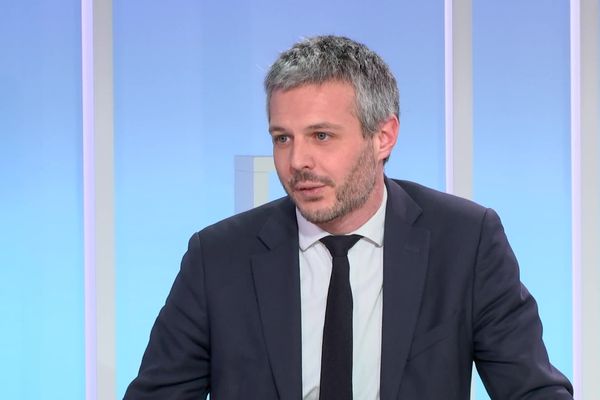 Loic Kervran, député Horizons du Cher, sur le plateau de France 3 Centre-Val de Loire