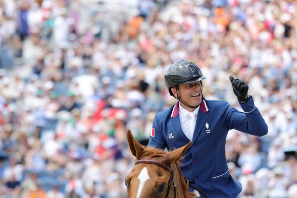 Le cavalier manchois Julien Epaillard et son cheval, ont assuré la qualification de l'équipe française pour la finale du saut d'obstacles.