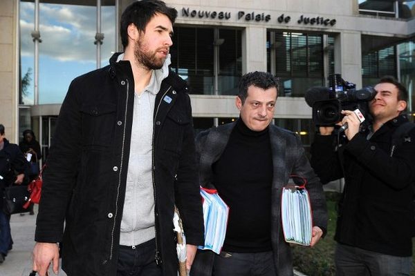 Nikola Karabatic et son avocat devant la cité judiciaire de Montpellier janvier 2013