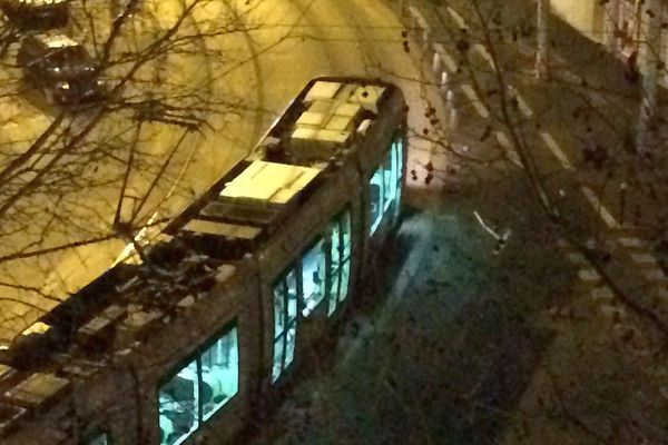 Montpellier - un tramway de la ligne 4 et une voiture sont entrés en collision - 13 février 2018.