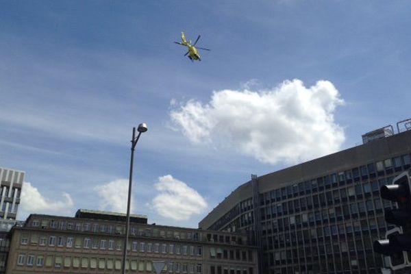 Un hélico au-dessus de l'hôpital de Genève