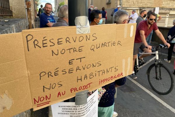 Les habitants du quartier du Pont-Neuf se mobilisent contre le projet immobilier défendu par Seixo Habitat.