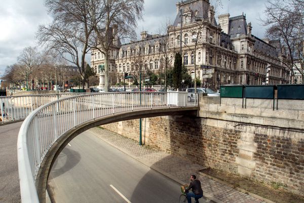 Rive droite, les berges de Seine sont piétonnisées sur 3,3 km.