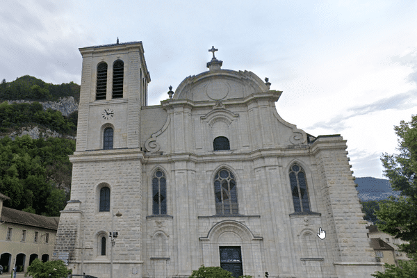 La cathédrale Saint-Pierre-Saint-Paul-et-Saint-André de Saint-Claude.