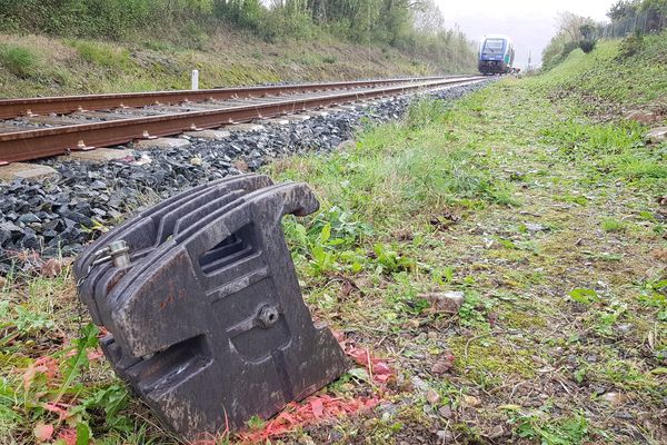 Le train a percuté un tracteur sans faire de blessés