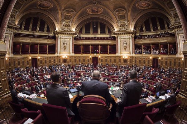 Lors d'une séance du sénat ua Palais du Luxembourg.