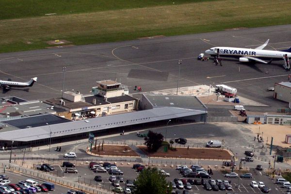 L'aéroport de Bergerac (2010)