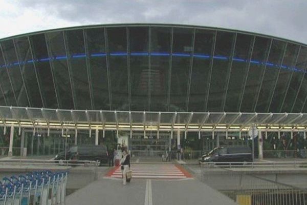 Calme plat à l'aéroport de Nice depuis trois jours.