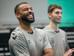 Earvin Ngapeth, double champion olympique de volley à Tokyo et Paris. Il a signé mi-septembre à Poitiers pour une parenthèse de trois mois seulement. Il quitte son club de coeur en janvier.