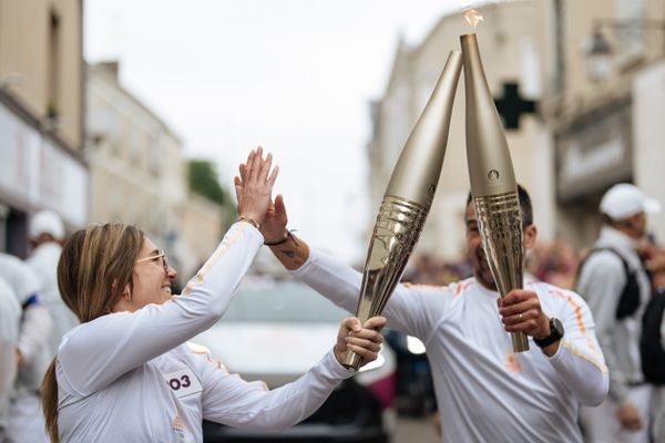 Relais de la flamme des Jeux Olympiques de Paris 2024, Deux-Sèvres, le 2 juin 2024