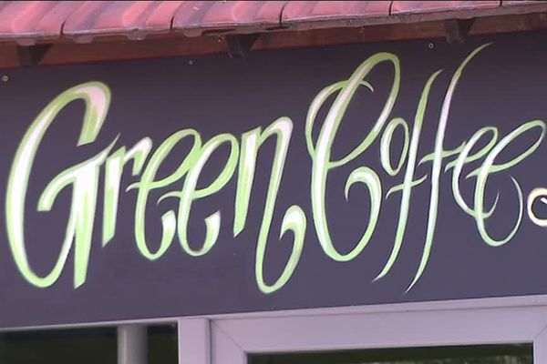 À Besançon, le gérant de Green Coffee a fermé sa boutique de CBD après sa mise en examen. 