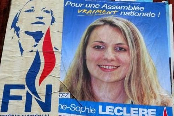 L'affiche de la candidate FN Anne-Sophie Ledere (suspendue depuis) qui avait comparé Christiane Taubira à un "singe" dans un reportage d'Envoyé Spécial sur France 2
