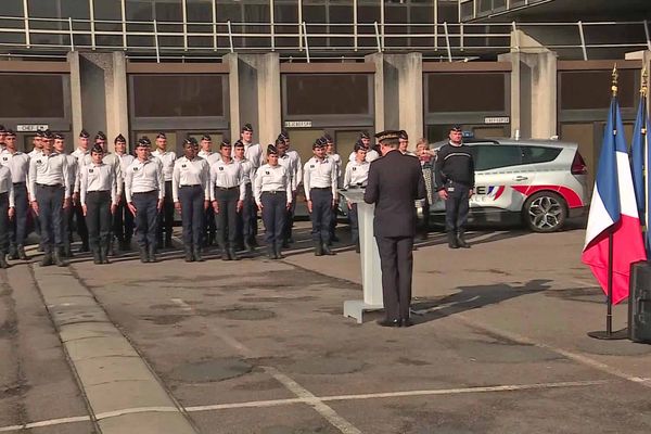 Le Préfet s'adresse aux nouveaux policiers qui prennent leurs fonctions dans la circonscription de Rouen-Elbeuf le 31 octobre 2022