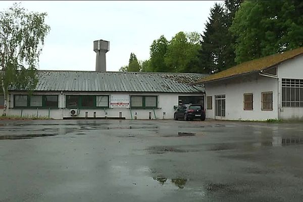 Une armurerie à Saint-Pryvé-Saint-Mesmin près d'Orléans dans le Loiret a été braquée dans la nuit de jeudi à vendredi