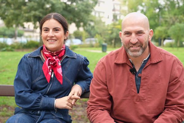 Juliette Moussier a été victime d'un arrêt cardiaque en 2012 au collège Saint-André, à Bordeaux, puis de nouveau cet été douze ans plus tard. Par le hasard de la vie, elle a été secourue à deux reprises par Martial Mallot, sapeur pompier girondin.