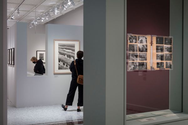 Vue de l’exposition Henri Cartier-Bresson – Revoir Paris