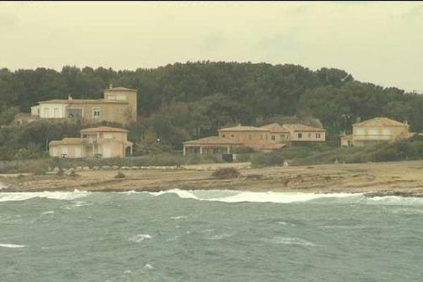 Un aménagement de la loi littoral a été voté par le Sénat et doit être examiné le 31 janvier prochain par l'Assemblée Nationale